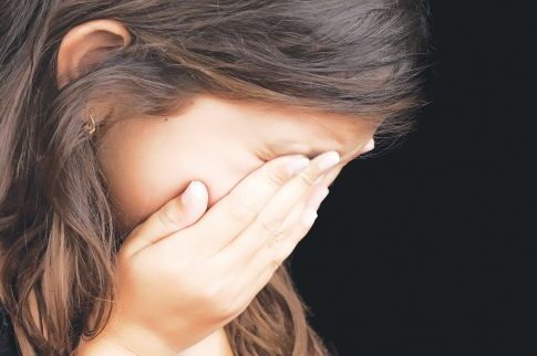Sex και με τις μικρές αδελφές μου