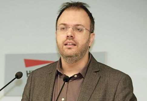 ΣΤΗ... ΣΕΝΤΡΑ: Ο Θανάσης Θεοχαρόπουλος