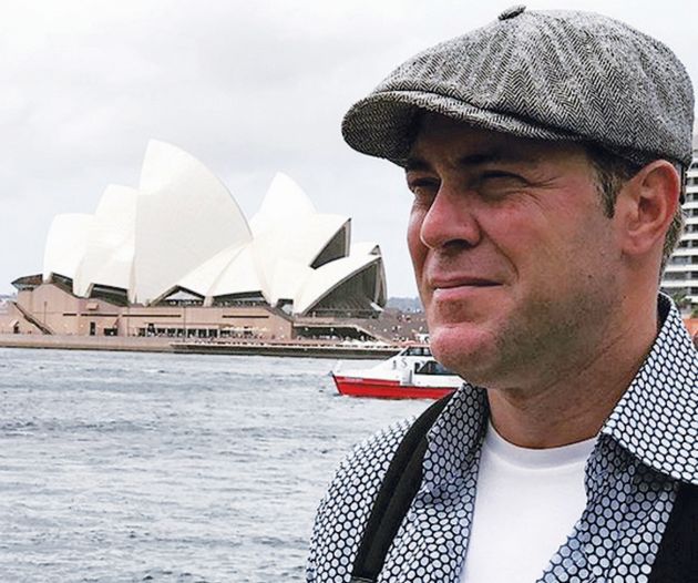 ΜΕ ΦΟΝΤΟ το κτίριο της Οπερας του Σίδνεϊ