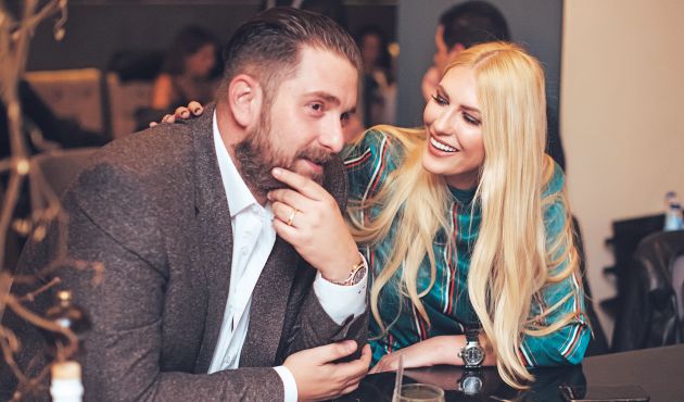 ΧΑΜΟΓΕΛΑΣΤΟΙ ο Δημήτρης Ρίζος και η Ινα Παλαμά