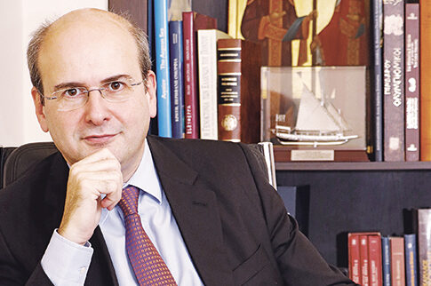 Κωστής Χατζηδάκης: Ο γιος μου είναι το «αφεντικό» στο σπίτι!