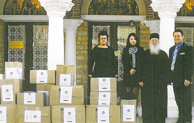 Παράδοση τροφίμων σε ενορία του Πειραιά, που προορίζονται για άπορες οικογένειες