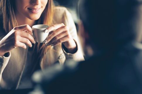 Οδηγός συμπεριφοράς για singles με τη μέθοδο του «παγονιού»