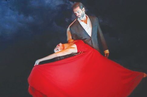 Μαγεία και στο θέατρο Αλκμήνη από Ιορδάνου - Καζαντζιάν