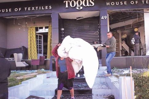 Βόμβα σε γνωστό κατάστημα υφασμάτων στη Γλυφάδα