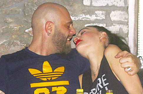 Διαχυτικοί στα φλας Αδάμου και «Mr Stavento»