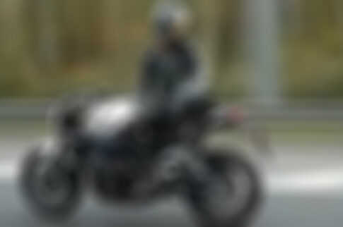 Θρασύτατος μοτοσικλετιστής