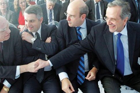 «Πελάτες του νέου τσιγάρου» όλοι οι θεριακλήδες πολιτικοί