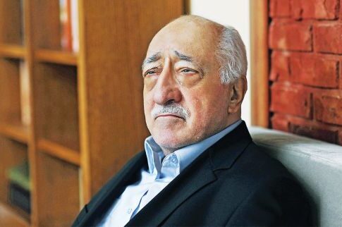 «Μπλόκο» σε δίκτυο οπαδών του Γκιουλέν