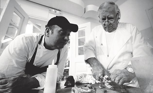 Μαγειρεύοντας • Με τον πατέρα του Ετρούσκο