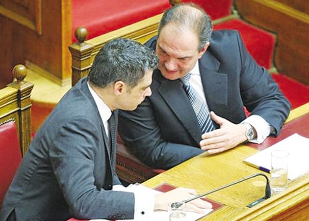 ΣΤΗ ΒΟΥΛΗ • Με τον Κώστα Καραμανλή