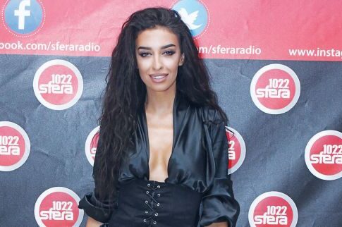 Η sexy Φουρέιρα πρόσθεσε μια «πινελιά» στο στήθος της