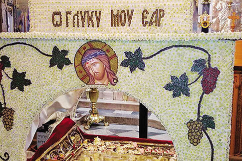 Πριν από τα Χριστούγεννα αρχίζουν τις προετοιμασίες για να «κεντήσουν» Επιτάφιο-αριστούργημα στη Μυτιλήνη