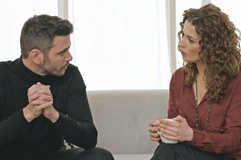 «Δεν έχω σχέση με αστυνομικούς»