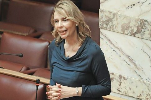 Η Παπακώστα ετοιμάζει Ν.Ε.Ο. κόμμα