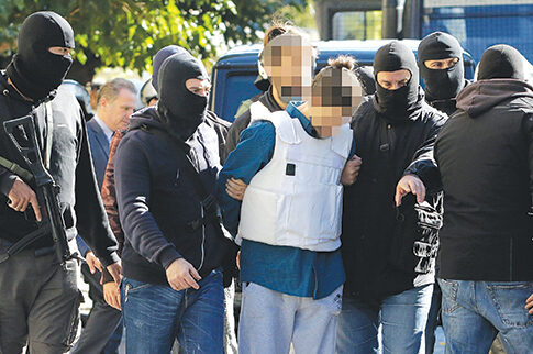 14 συλλήψεις από την Αντιτρομοκρατική για καταθέσεις στο «επαναστατικό ταμείο»