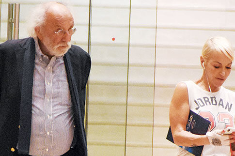Της... τρελής με Καλογρίδη και Λυκουρέζο