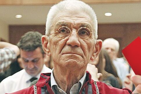 ΚΟΚΚΙΝΗ ΚΑΡΤΑ: Στον Γιάννη Μπουτάρη