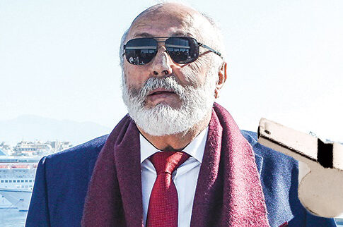 ΣΤΗ... ΣΕΝΤΡΑ: Ο Παναγιώτης Κουρουμπλής