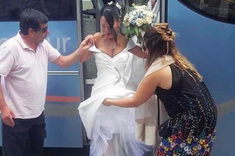 «Πάντρεψαν» τη Βανέσα Μέι στην Τζια!