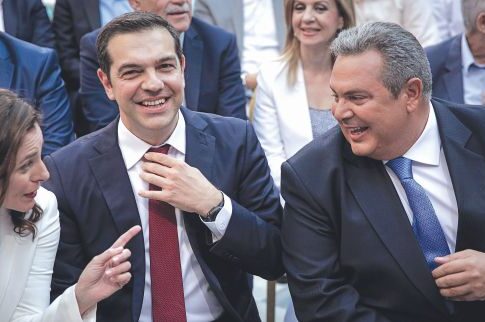 Μετά το στοίχημα της γραβάτας θα παντρευτεί (;) την Μπέτυ