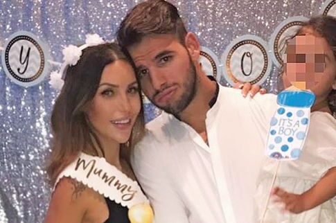 Baby shower-έκπληξη στη Ζέτα του