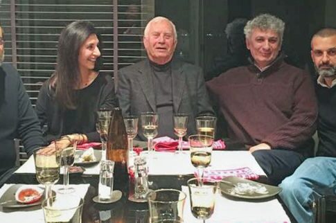 Ο Ξανθόπουλος ανάμεσα στα παιδιά του στη Γιορτή του Πατέρα