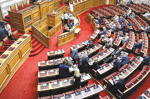 «Τοίχο τοίχο» οι συριζαίοι