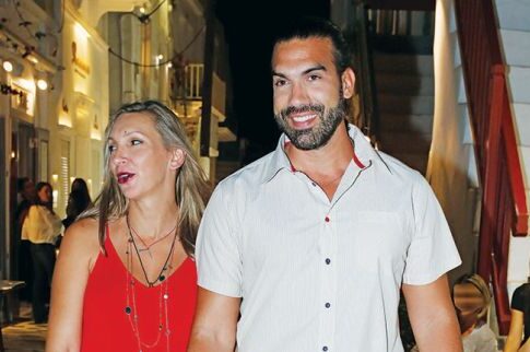 Βαφτίζει τον κανακάρη της, αλλά δεν παντρεύεται η Φανή Χαλκιά