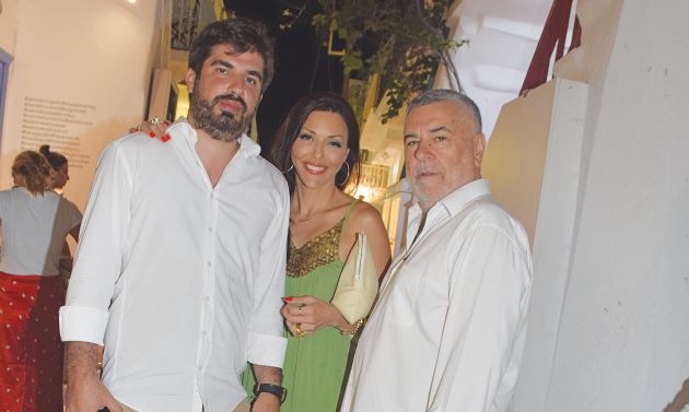 Από παιδάκι μπροστά στο μικρόφωνο