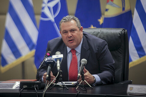 «Ρουκέτες» Καμμένου