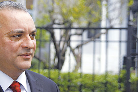 Μανώλης Κεφαλογιάννης: Στο σπίτι αρχηγός είναι η σύζυγός μου