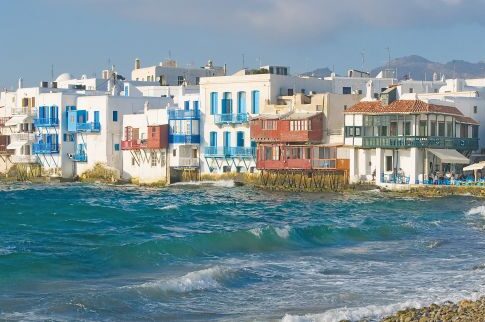 «Μπλόκο» σε αδήλωτα έργα τέχνης που προορίζονταν για τη βίλα αλλοδαπού κροίσου στη Μύκονο