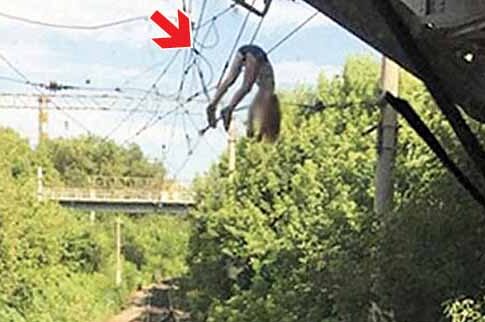 Η σέλφι την... προσγείωσε σε ηλεκτροφόρα καλώδια