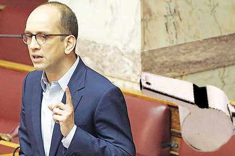 ΣΤΗ... ΣΕΝΤΡΑ: Ο Κώστας Μπάρκας