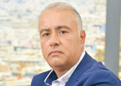 «Ο θρήνος της χώρας αντηχεί σαν σειρήνα στα αυτιά μου»