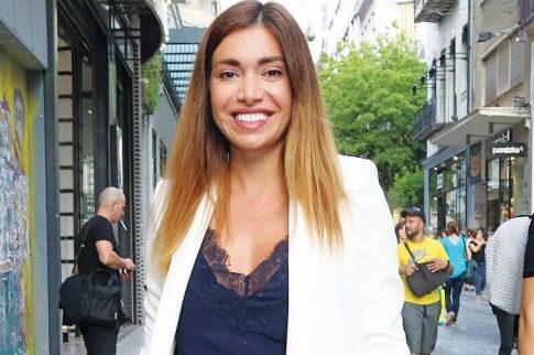 Θεϊκές καμπύλες όλο... Φαρμάκη