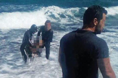 Βουτιά θανάτου για 17χρονο στην Αντίπαρο