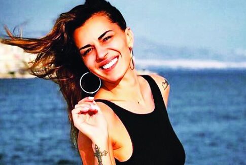 Sexy «γοργόνα» η Χριστίνα Κολέτσα
