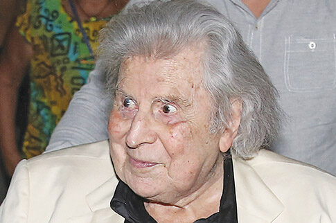 Άρον άρον στο νοσοκομείο ο σπουδαίος Μίκης