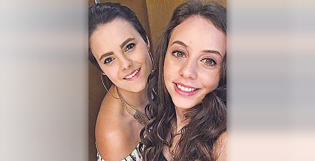 12_f3_shona_cox_left_and_vicki_albone