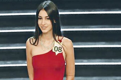 Παραλίγο Miss Italia 18χρονη κουκλίτσα με προσθετικό μέλος