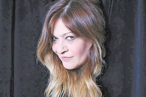 Νοσταλγία της Τζόυς για τα σχολικά χρόνια