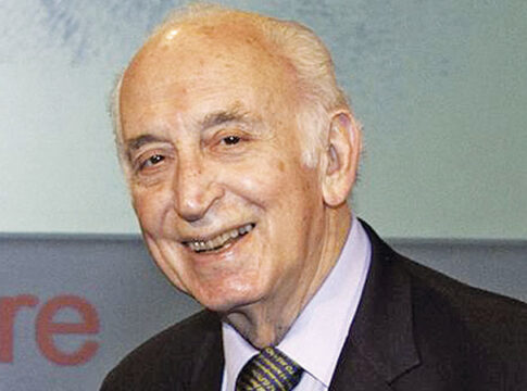 «Έφυγε» στα 91 του ο Έλληνας Αϊνστάιν! Είχε εφεύρει την τεχνητή καρδιά