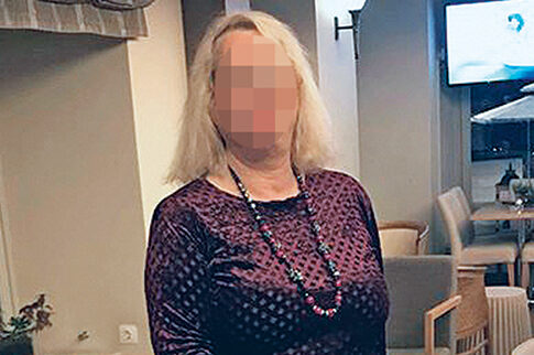 Γνωστή συγγραφέας έλειπε σε διακοπές και «ποντικοί» ρήμαξαν το σπίτι της
