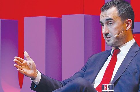 Το «πουλέν» του Τσίπρα θα γίνει μπαμπάς!