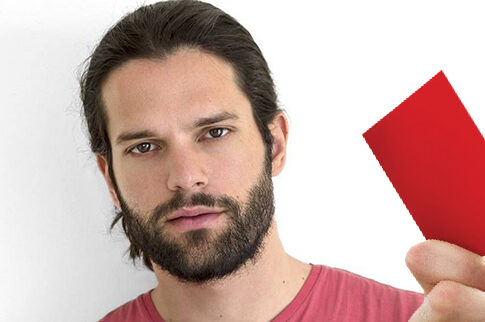 ΚΟΚΚΙΝΗ ΚΑΡΤΑ: Στον Νικόλα Μπράβο