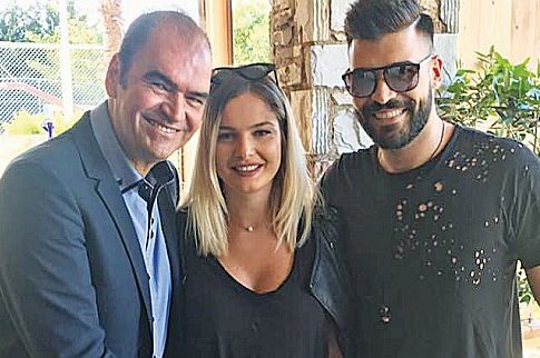 Χαζοπαππούς θα γίνει ο πρώην της Αντζελας