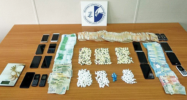 Χιλιάδες ευρώ από τα «έσοδα» του κυκλώματος