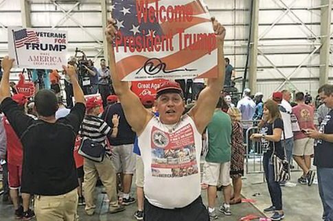 23_f3_5450642-6322393-sayoc_is_seen_at_a_trump_rally_he_was_arrested_on_friday_in_conn-a-3_1540640916130